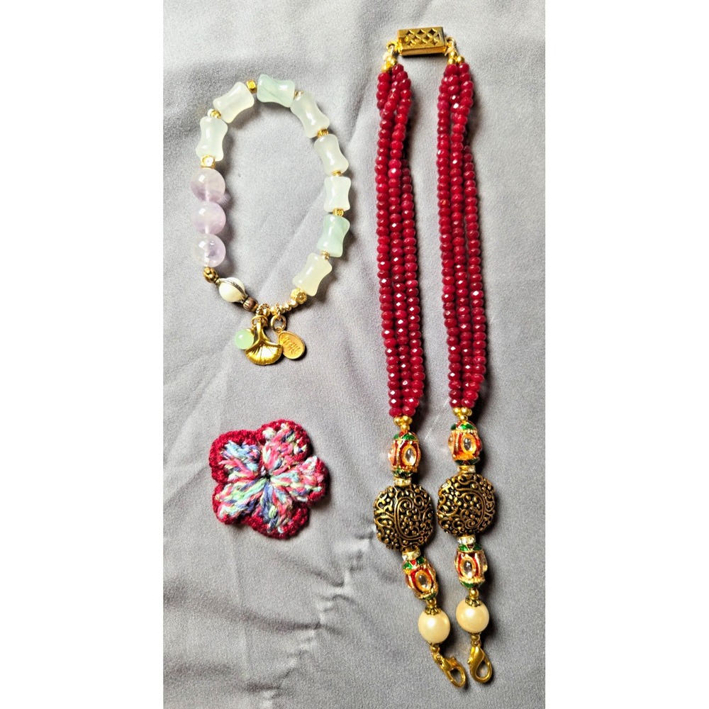 Vintage chain necklace Gold Floral Pearl Rhinestone Beaded/Jade Bracelet/Crochet